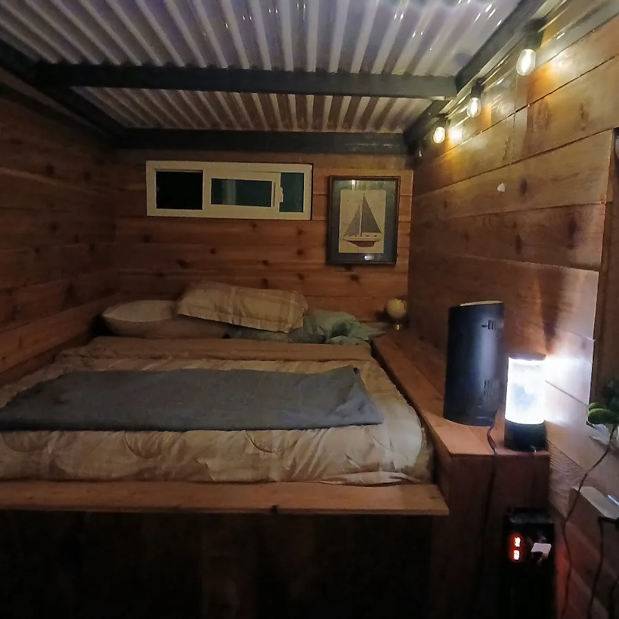 Captain Cooks lava tube campground/cabins