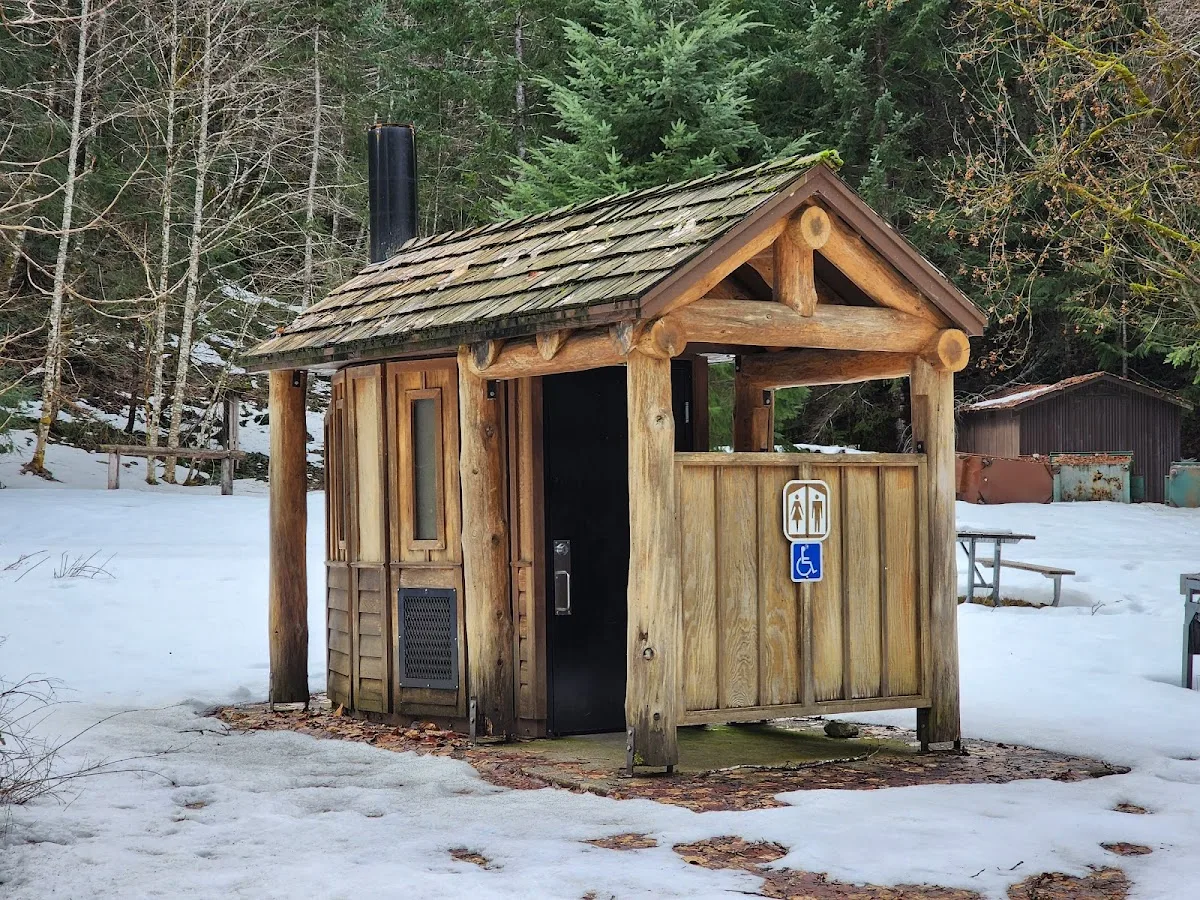 Colonial Creek South Campground