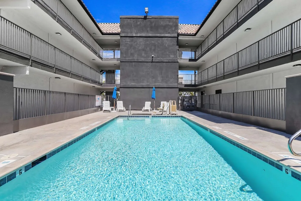 Dixon Lake Campground