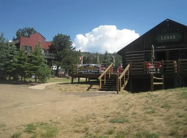 Elk Meadow Lodge and RV Resort