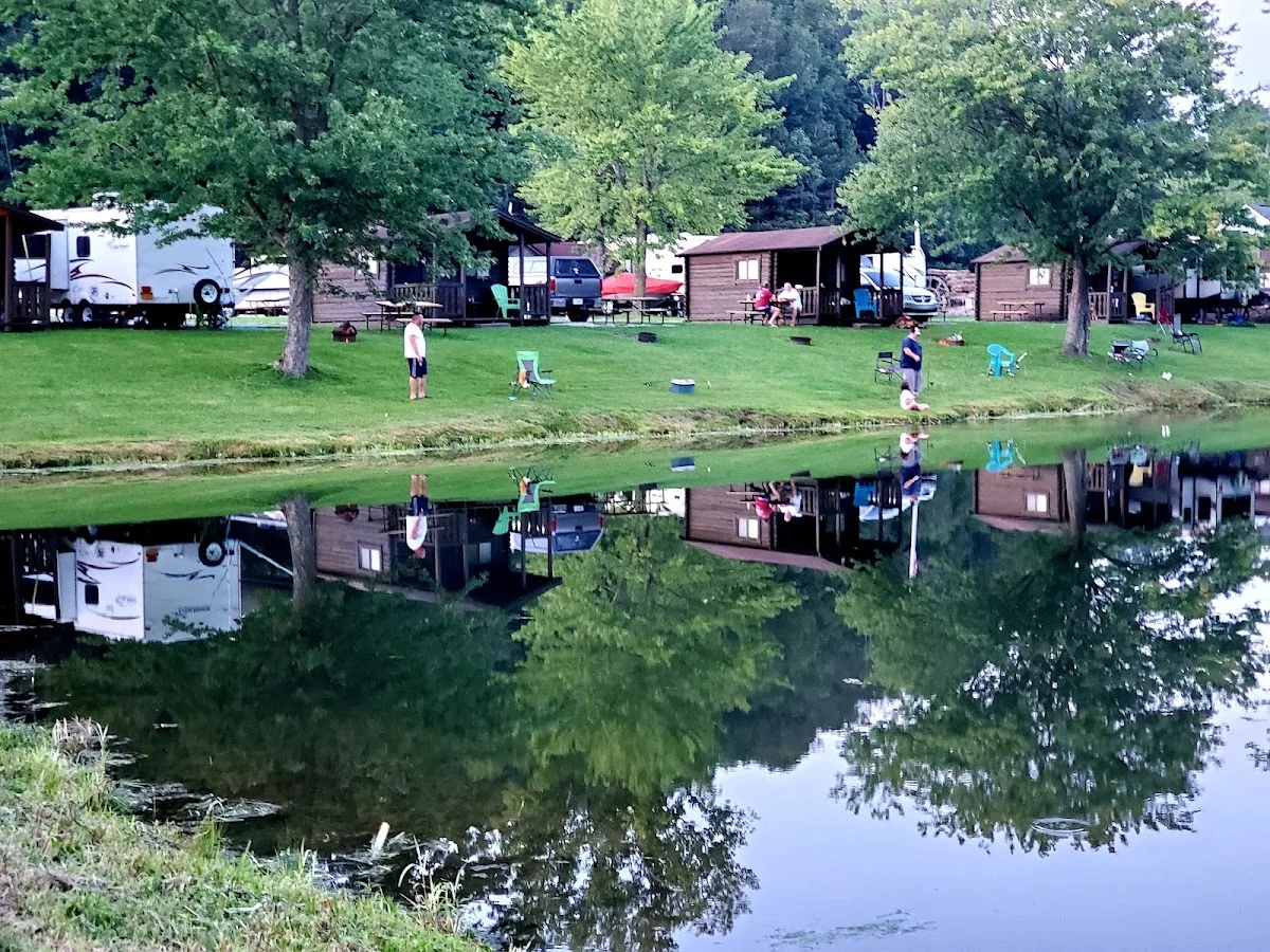 Friends O' Mine Campground & Cabins