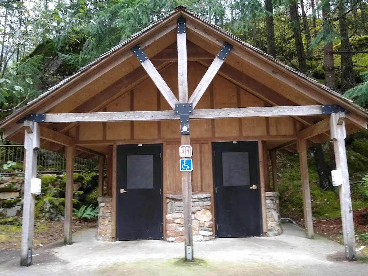 Gorge Lake Campground