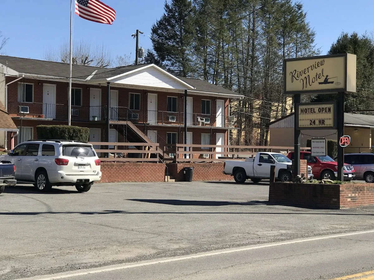 Greenbrier River Campground, Cabins and River Trips