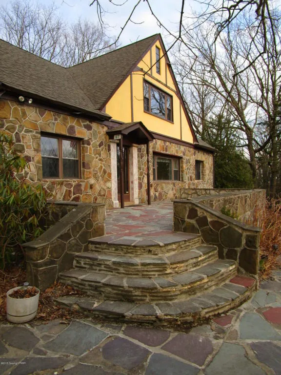 Hemlock Campground & Cottages