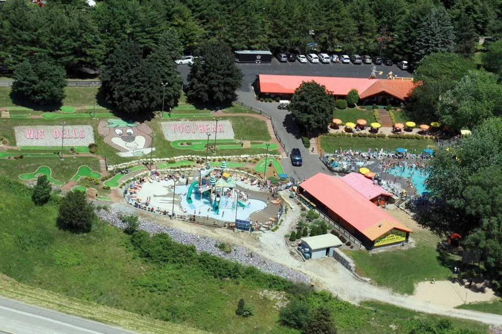 Jellystone Park™ Wisconsin Dells