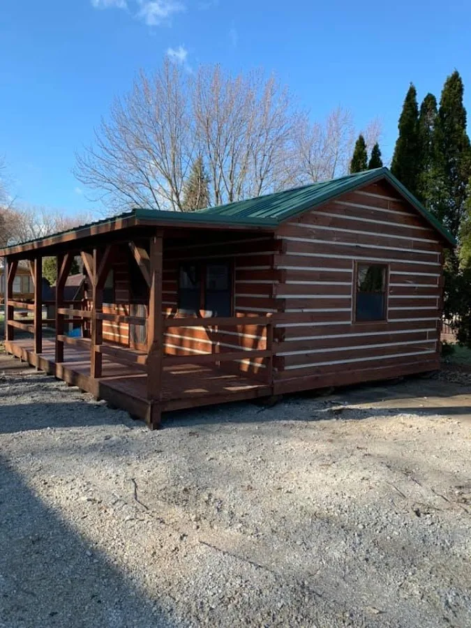 Lakeshore Camp Resort