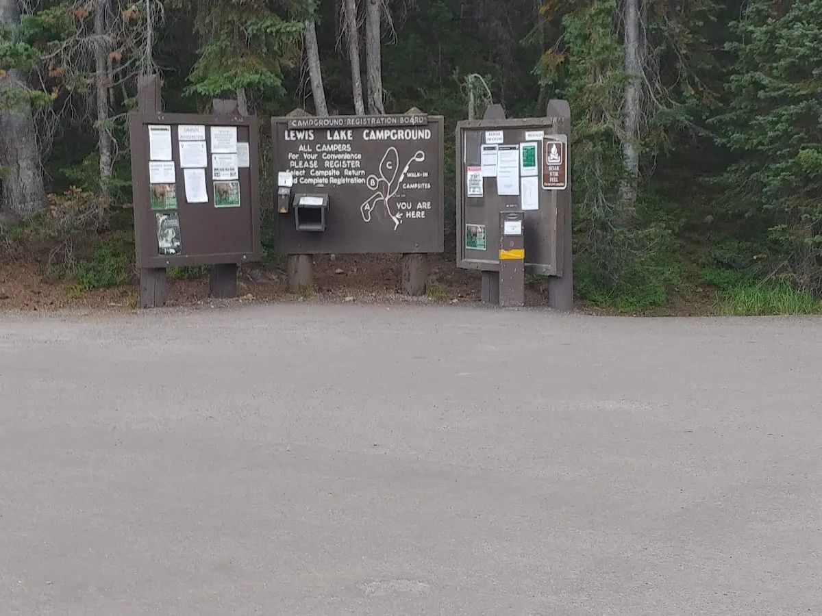 Lewis Lake Campground & Boat Launch