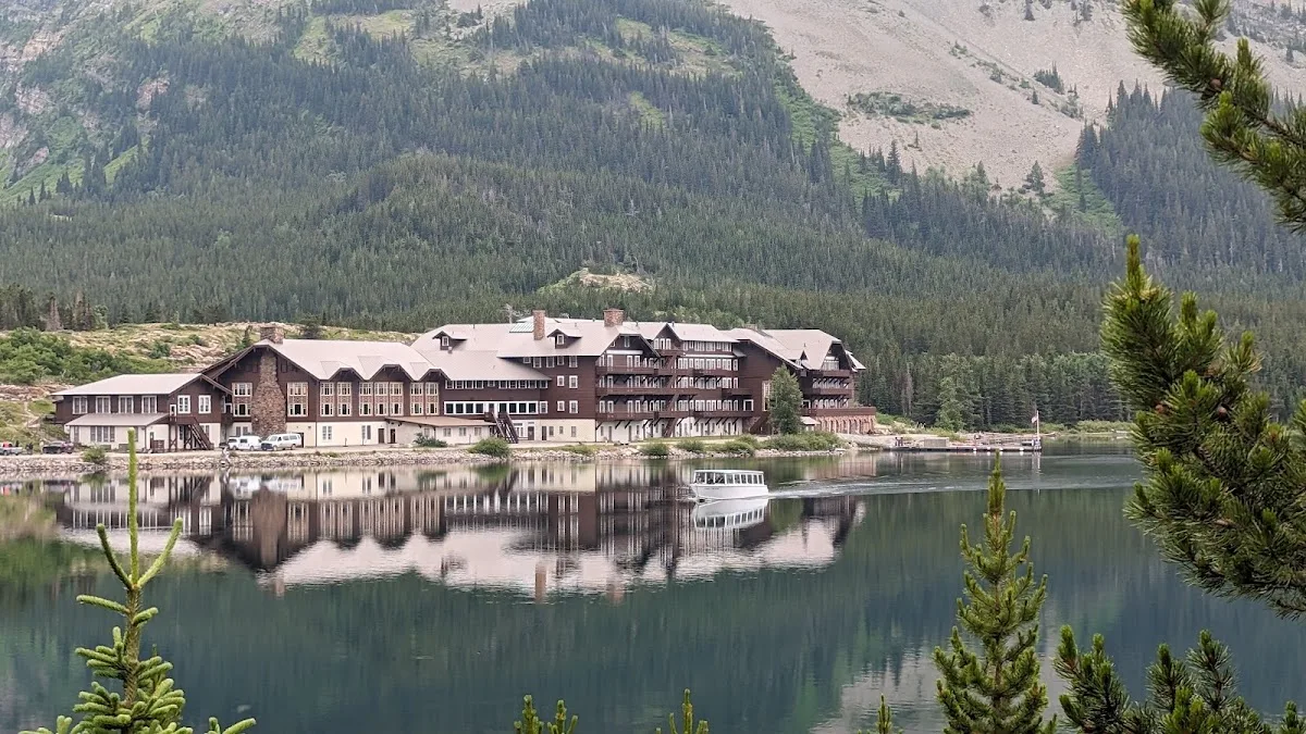 Many Glacier Campground