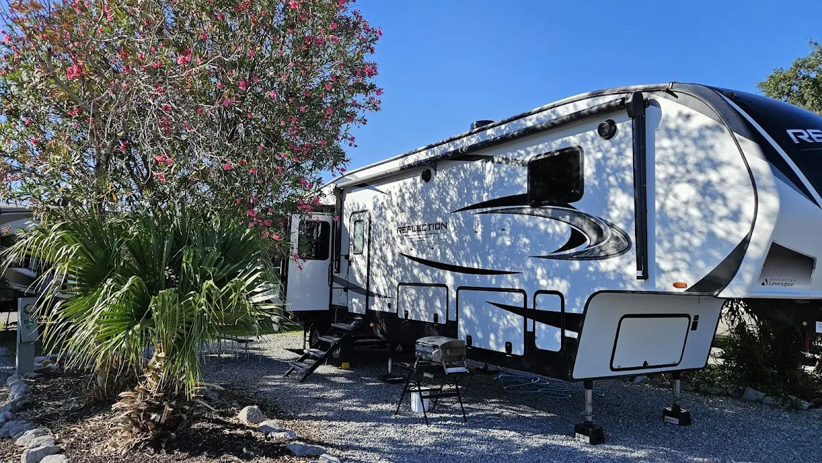 Snow White Sanctuary - Campground