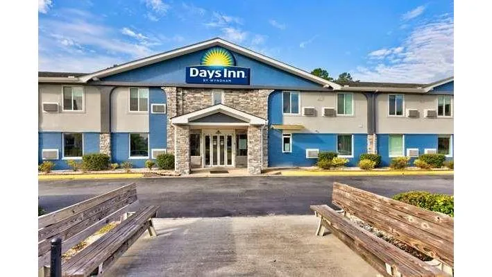 Spacious Skies Campgrounds - Savannah Oaks