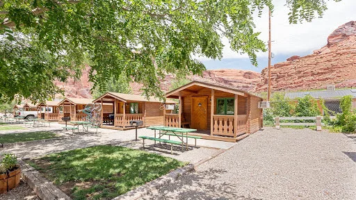 Sun Outdoors Arches Gateway