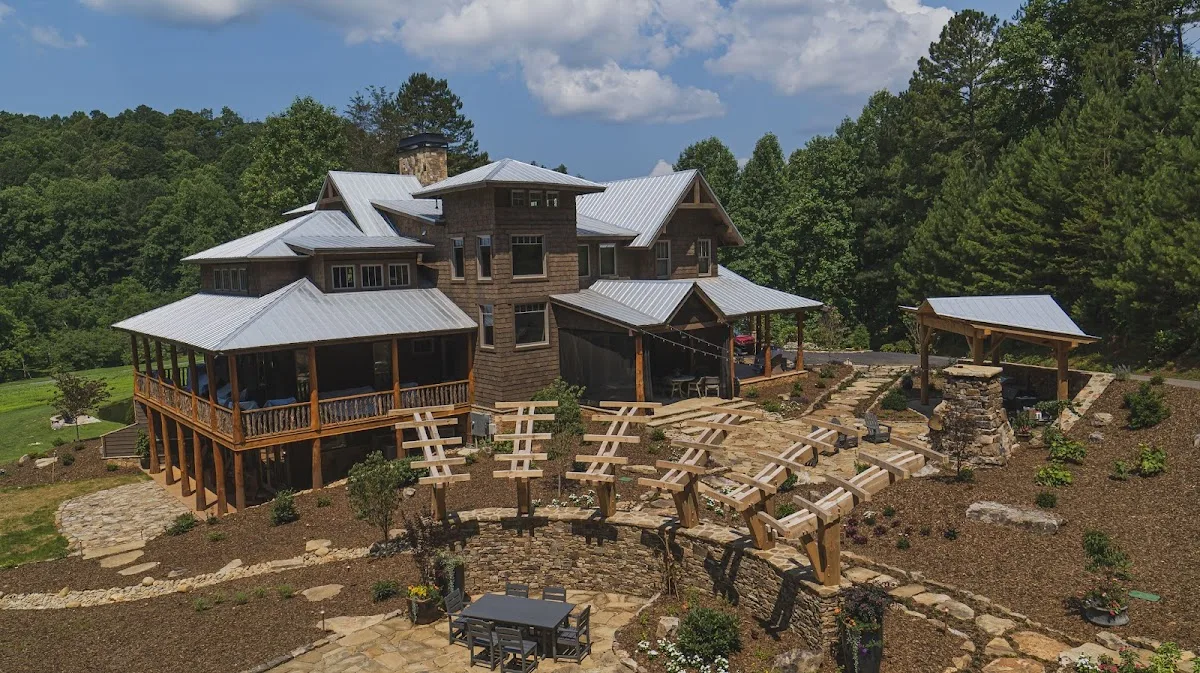 The Lodge at Walnut Grove