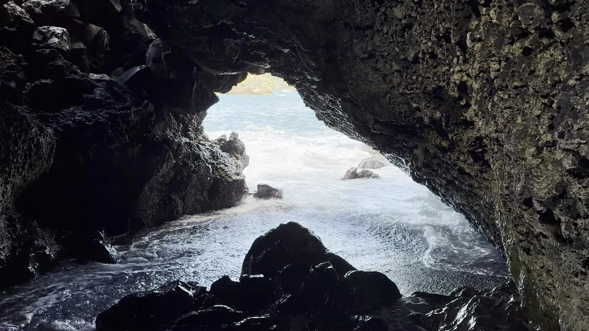 Waiʻānapanapa State Park Cabins