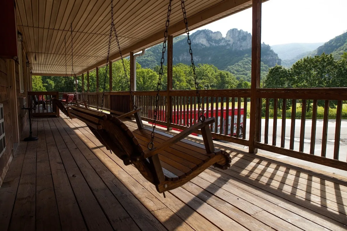 Yokum's Vacationland